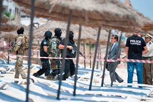 Тунис построит стену против террористов Тунис построит стену против террористов