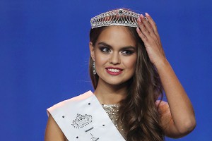 Королеву красоты России заменили на "Мисс Мира" Королеву красоты России заменили на "Мисс Мира"