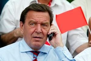 Кремль рассказал о слежке за Шредером Кремль рассказал о слежке за Шредером