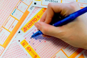 Сын пожаловался на азартную мать-пенсионерку Сын пожаловался на азартную мать-пенсионерку