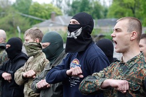 Батальон "Правого сектора" убежал в "Азов" Батальон "Правого сектора" убежал в "Азов"