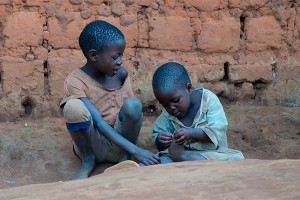 В США 38% чернокожих детей живут в бедности В США 38% чернокожих детей живут в бедности