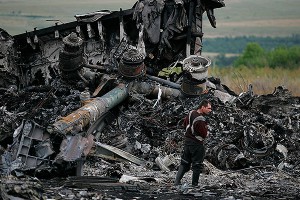 MH17 сбила ракета "воздух-воздух" MH17 сбила ракета "воздух-воздух"
