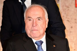 Экс-канцлер Германии в тяжелом состоянии Экс-канцлер Германии в тяжелом состоянии