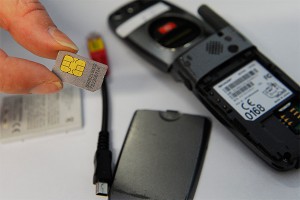 Apple  Samsung   SIM-