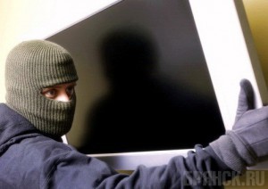 Житель Клетни заработал статью, позарившись на чужой телевизор