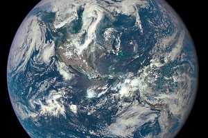 NASA опубликовало уникальный снимок Земли NASA опубликовало уникальный снимок Земли