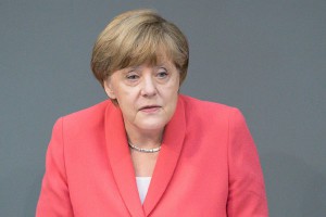 Меркель "застукали" с любовницей в офисе Меркель "застукали" с любовницей в офисе