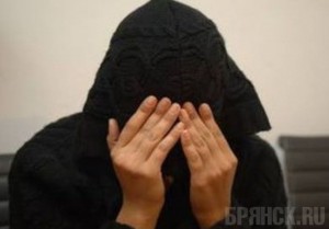 18-летний клинчанин приник в магазин через крышу