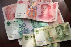 Банк БРИКС выдаст первый кредит в юанях Банк БРИКС выдаст первый кредит в юанях