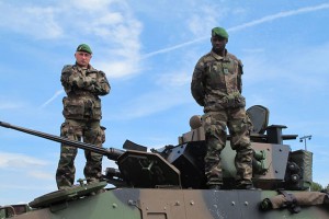 Армии агрессоров оставят без россиян Армии агрессоров оставят без россиян