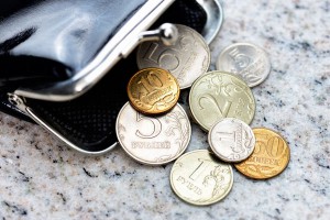 Дешевая нефть обвалила рубль Дешевая нефть обвалила рубль