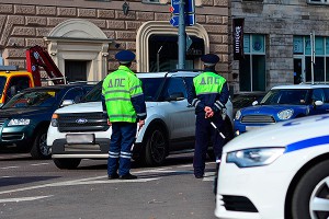 "Бог" из Уфы напал на полицейского "Бог" из Уфы напал на полицейского