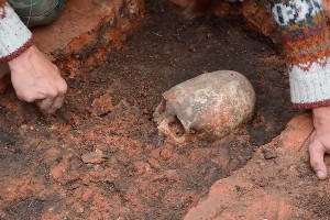 На Урале найдено тело пришельца (видео) На Урале найдено тело пришельца (видео)