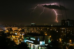 Непогода поссорила Домодедово и "Аэрофлот" Непогода поссорила Домодедово и "Аэрофлот"