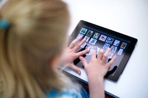 Россияне тратят деньги на еду и компьютеры Россияне тратят деньги на еду и компьютеры