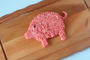 В мясной продукции из "Ашана" нашли чужие ДНК В мясной продукции из "Ашана" нашли чужие ДНК