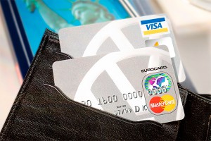 Американцы погрязли в долгах по кредиткам Американцы погрязли в долгах по кредиткам