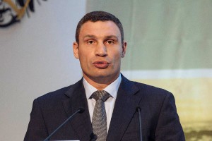 Кличко ищет в США ноу-хау для толчка Кличко ищет в США ноу-хау для толчка