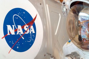 NASA заплатит России за космос $490 млн NASA заплатит России за космос $490 млн