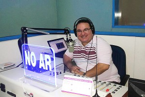 Ведущего расстреляли в прямом эфире Ведущего расстреляли в прямом эфире