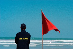 В Дубае отец запретил спасать тонущую дочь В Дубае отец запретил спасать тонущую дочь