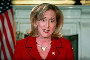 Конгресcмен США съела козявку Конгресcмен США съела козявку