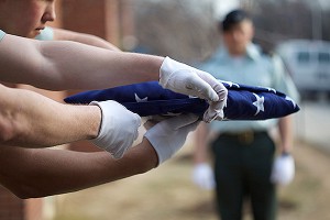 Дипломаты США устроили шоу с флагом на Кубе Дипломаты США устроили шоу с флагом на Кубе