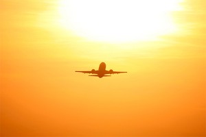 Индонезийский самолет вез деньги для бедных Индонезийский самолет вез деньги для бедных