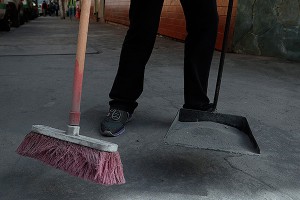 На Украине выпал "черный снег" На Украине выпал "черный снег"