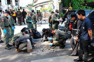 В Бангкоке прогремел новый взрыв В Бангкоке прогремел новый взрыв