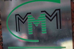 Мавроди вновь запустил пирамиду "МММ" Мавроди вновь запустил пирамиду "МММ"