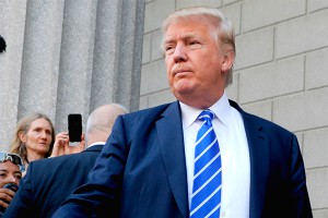 Трамп хочет вернуть Америку американцам Трамп хочет вернуть Америку американцам