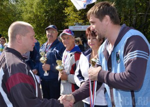 Минаков даст жителям Брянска урок физкультуры Виталий Минаков (на фото справа)