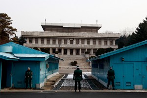 КНДР пригрозила Южной Корее вторжением КНДР пригрозила Южной Корее вторжением