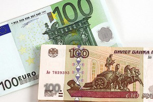 Курс евро упал более чем на 3,5 рубля Курс евро упал более чем на 3,5 рубля