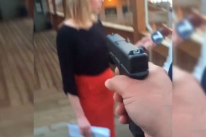 Стрелок выложил расстрел журналистов в Сеть Стрелок выложил расстрел журналистов в Сеть