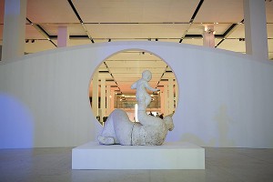 В Манеже вновь учинили погром В Манеже вновь учинили погром