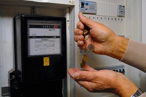 Россияне задолжали за ЖКХ 220 млрд рублей Россияне задолжали за ЖКХ 220 млрд рублей