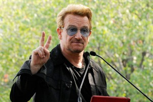 Facebook сделал Боно миллиардером Facebook сделал Боно миллиардером