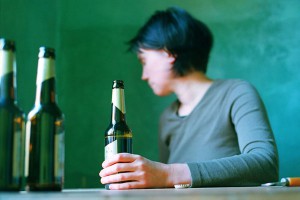 Алкоголизм запретили лечить кодированием Алкоголизм запретили лечить кодированием