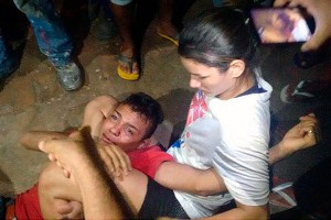 Женщина-боец задушила грабителя ногой Женщина-боец задушила грабителя ногой