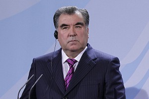 Глава Таджикистана сравнил мятежников с "ИГ" Глава Таджикистана сравнил мятежников с "ИГ"