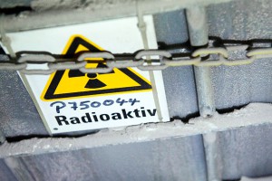 Американцев травят радиоактивным мусором Американцев травят радиоактивным мусором