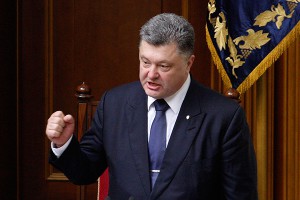 Порошенко рассказал о попытке бросить гранату Порошенко рассказал о попытке бросить гранату