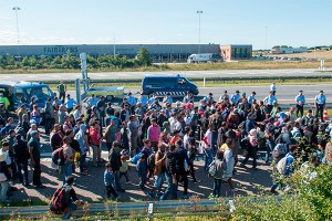 Беженцы поставили новый рекорд в ЕС Беженцы поставили новый рекорд в ЕС