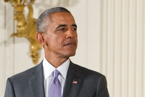 Обама готовится к звонку Путина Обама готовится к звонку Путина