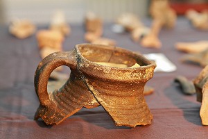 "ИГ" меняет древние сокровища на оружие "ИГ" меняет древние сокровища на оружие