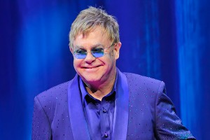 Пранкеры осчастливили Элтона Джона Пранкеры осчастливили Элтона Джона