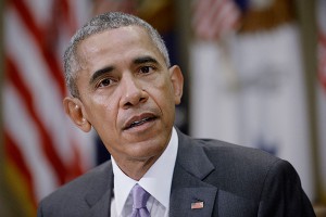 Обама раздает гражданство США Обама раздает гражданство США